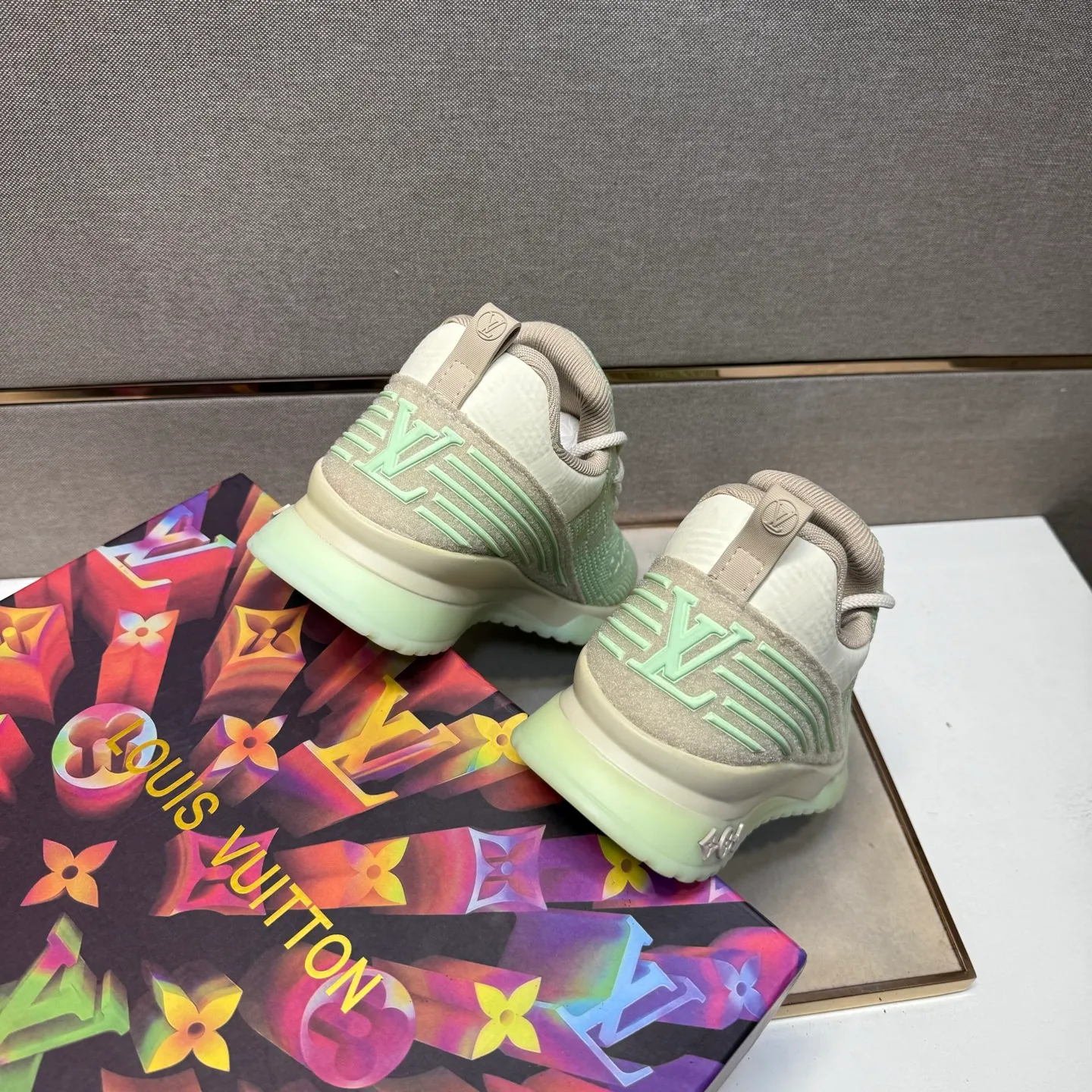 ⬛️Men's shoes 💰p480 [LV～] Men's casual shoes 2025z cabinet sales simultaneously 🔶Size: 38-44 #️⃣ 🔷7 colors🔜The upper is made of multi-material splicing➕Mesh lining, comfortable and breathable, sole: original comfortable and wear-resistant outsole, ⚠️real thing📱photographed🎬real thing is better📢📢📢